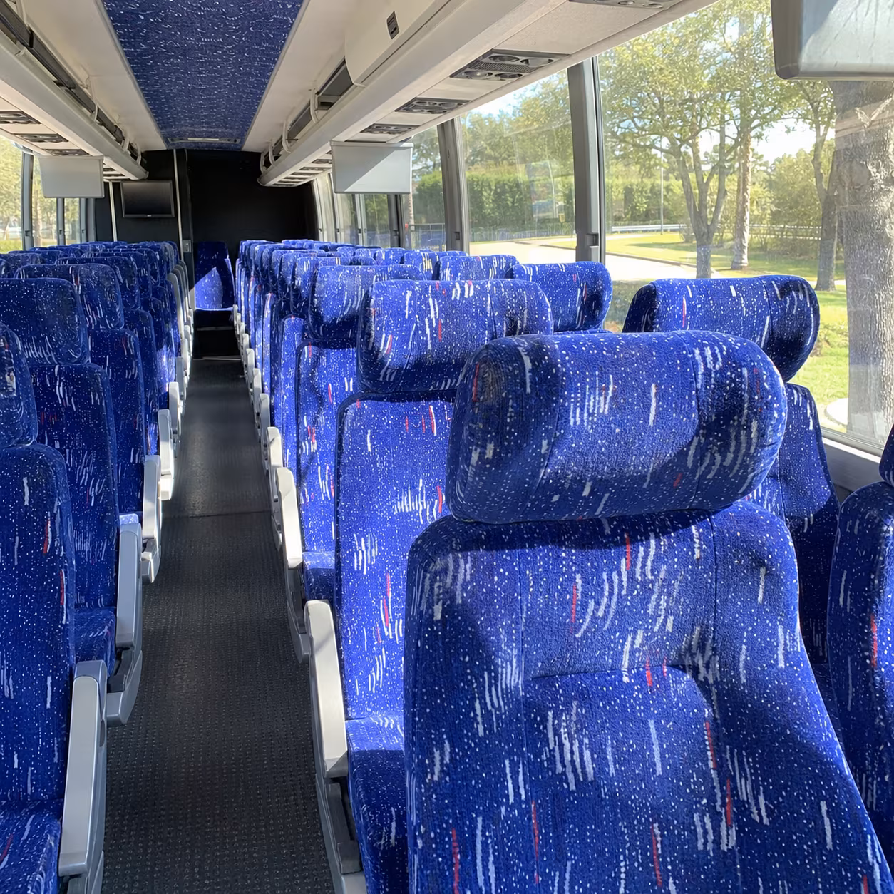 book the perfect ride for your next field trip 2