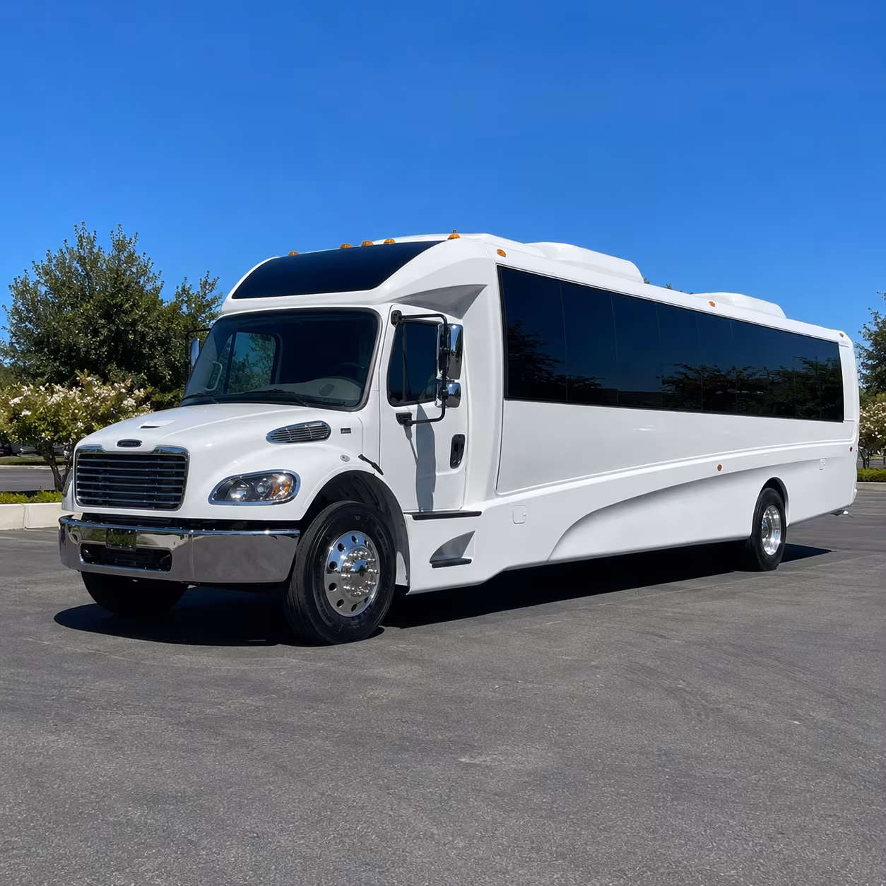 charlotte 18 passenger minibus
