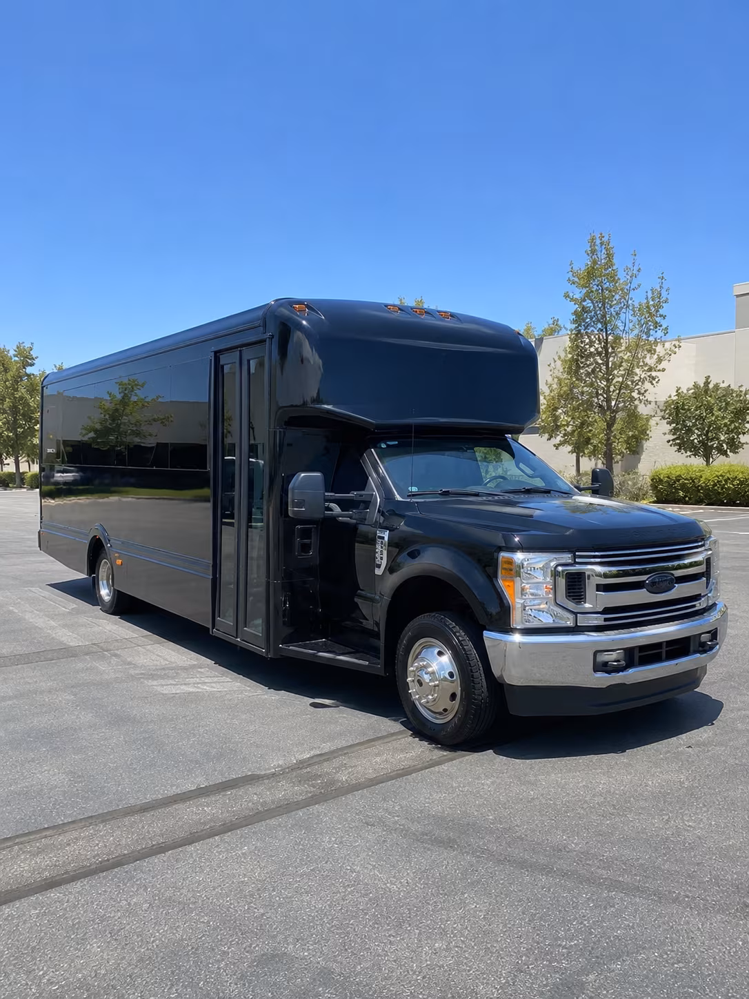 sweet 16 and quinceanera party buses serving charlotte venues